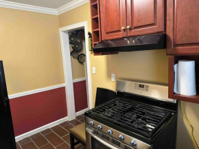Unit-B Stylish Apt near Addison metro & downtown Washington DC